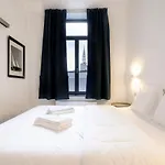 The Duke Flats - 1 Bedroom Apartments Grand Place